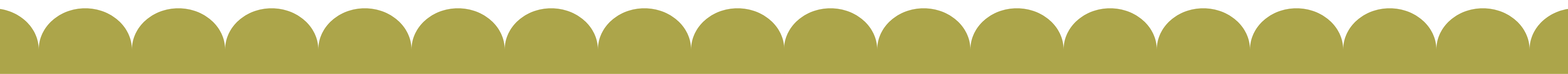 green scallop border