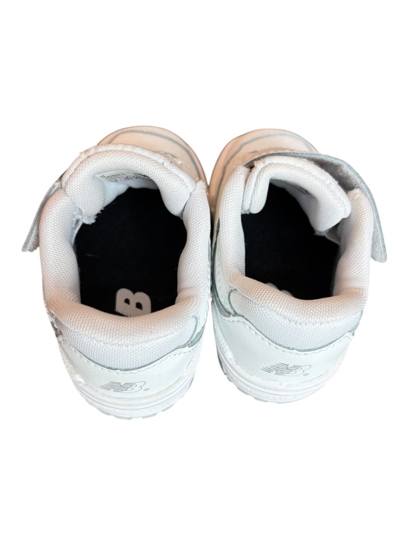 White New Balance Sneakers, 5C