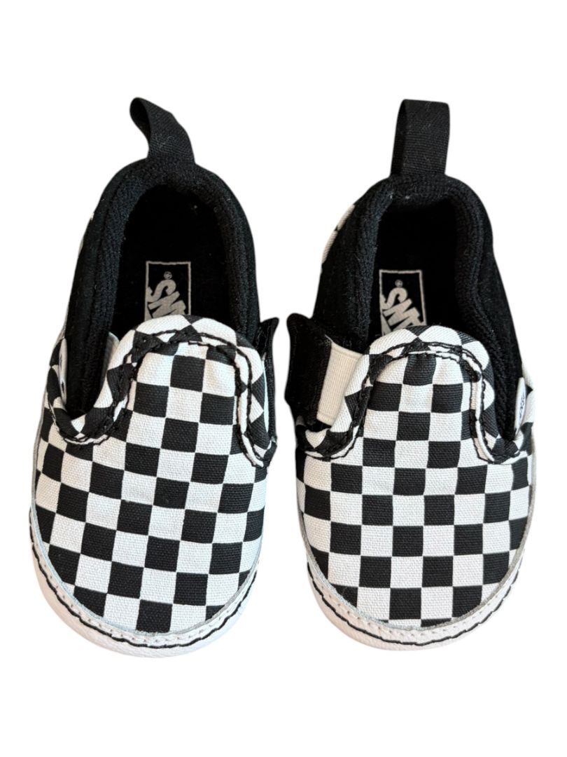 Black/White VANS Slip-Ons, 3c