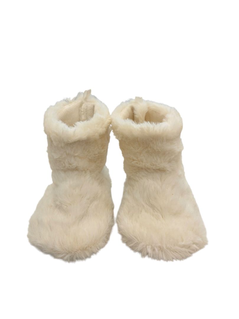 White H&M Furry Boots, 2.5-3.5