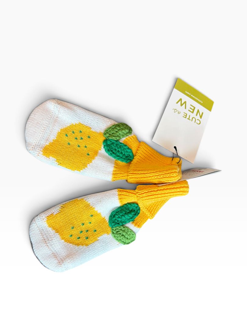 Yellow Hanna Andersson Lemon Slipper Socks, NB (Brand New with Tags)