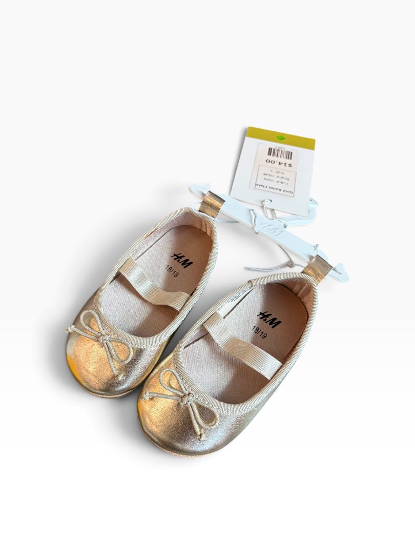 Gold H&M Gold Ballet Flats, 5 (Brand New)
